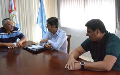 Reunión de trabajo en Pozo del Molle